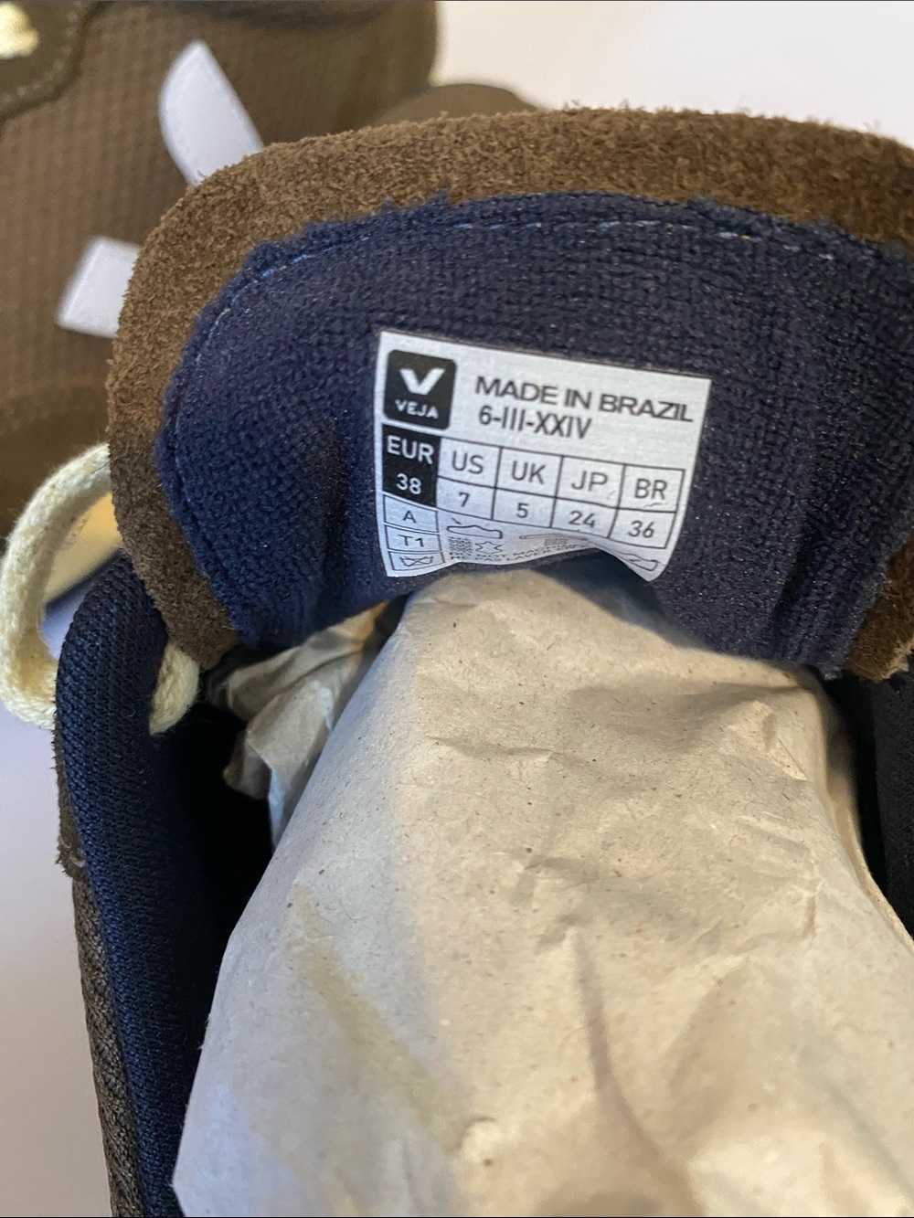 NIB VEJA RIO BRANCO ALVEOMESH EAGLE SWAN - Women’s US 7 - Picture 8 of 12